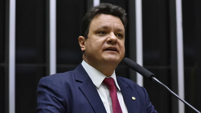 Odair Cunha toma posse no Tribunal de Contas da União