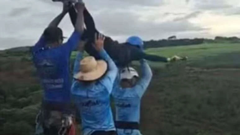 Mãe de jovem que morreu em salto faz desabafo doloroso: 'Maldita corda'