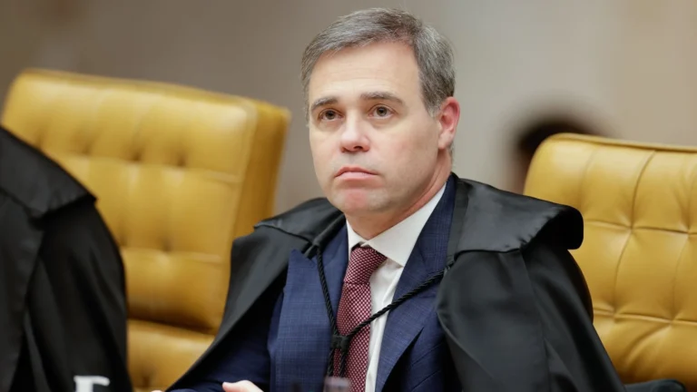 Mendonça se dedicará aos casos Master e INSS durante o recesso