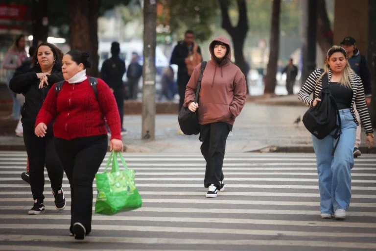 Semana deve começar chuvosa e com frio em SP; veja a previsão