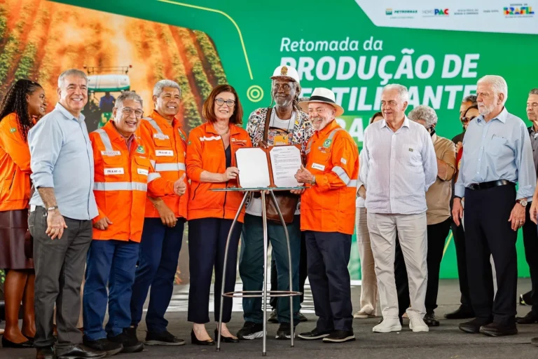 Lula defende soberania e produção nacional de fertilizantes