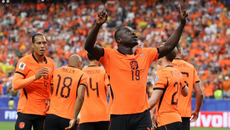 Holanda 5 x 1 Suécia: veja os melhores momentos da goleada na Copa