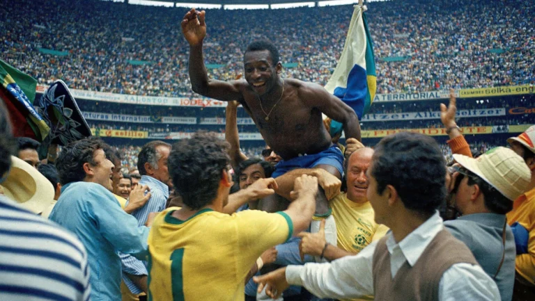 Pelé e Maradona serão homenageados na abertura da Copa do Mundo