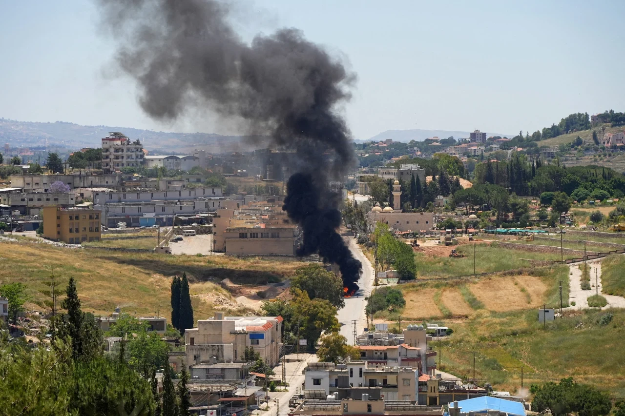 Ataques de Israel matam mais de 20 no sul do Líbano, diz mídia estatal
