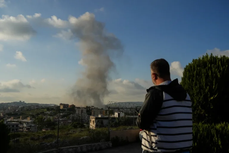 Israel e Líbano seguem “rumo a desastre”, diz embaixador israelense nos EUA