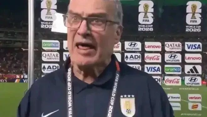 Bielsa desabafa após queda do Uruguai na Copa: 