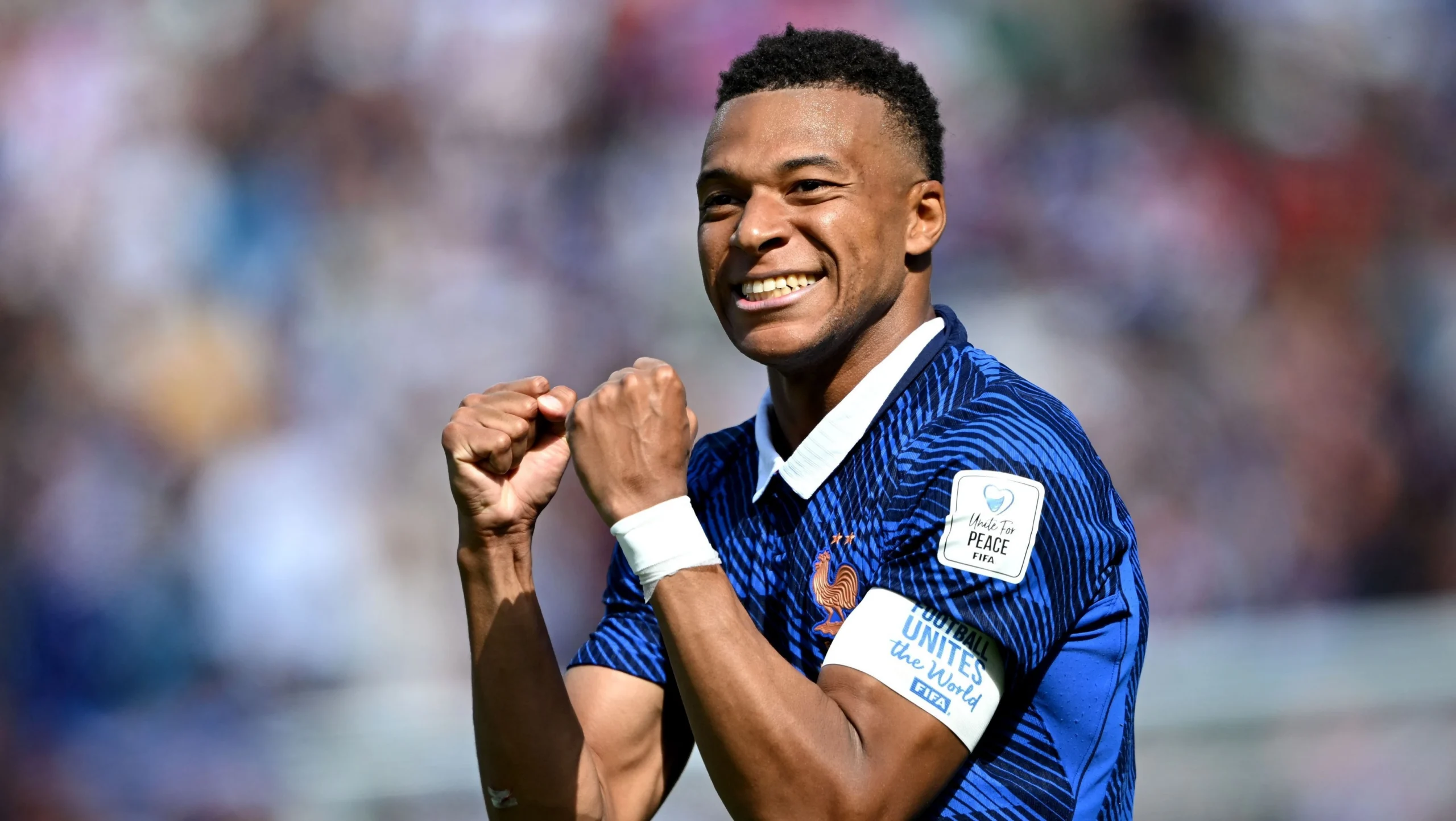 Por que Mbappé comemorou gol 