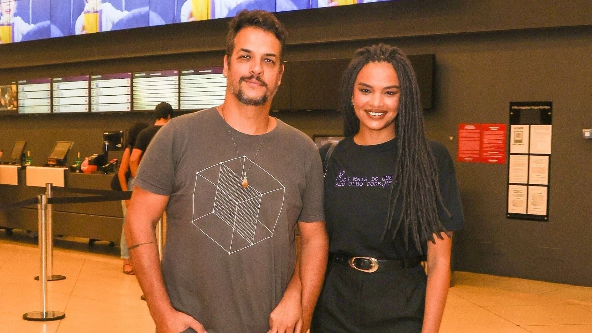 Casada com ex-galã, Lucy Ramos revela sexo do 2º bebê