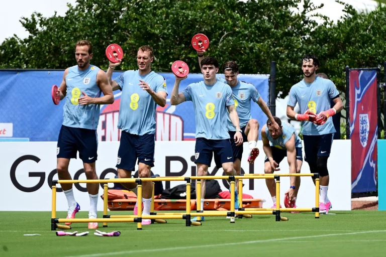 Inglaterra perde jogador por lesão e elege substituto na Copa, diz jornal
