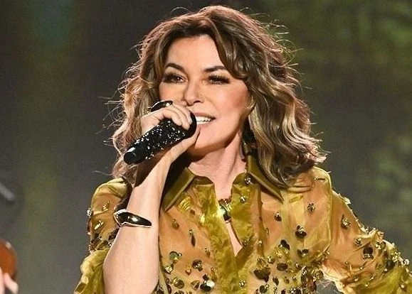 Shania Twain desabafa sobre infância marcada por violência: “Traumático”
