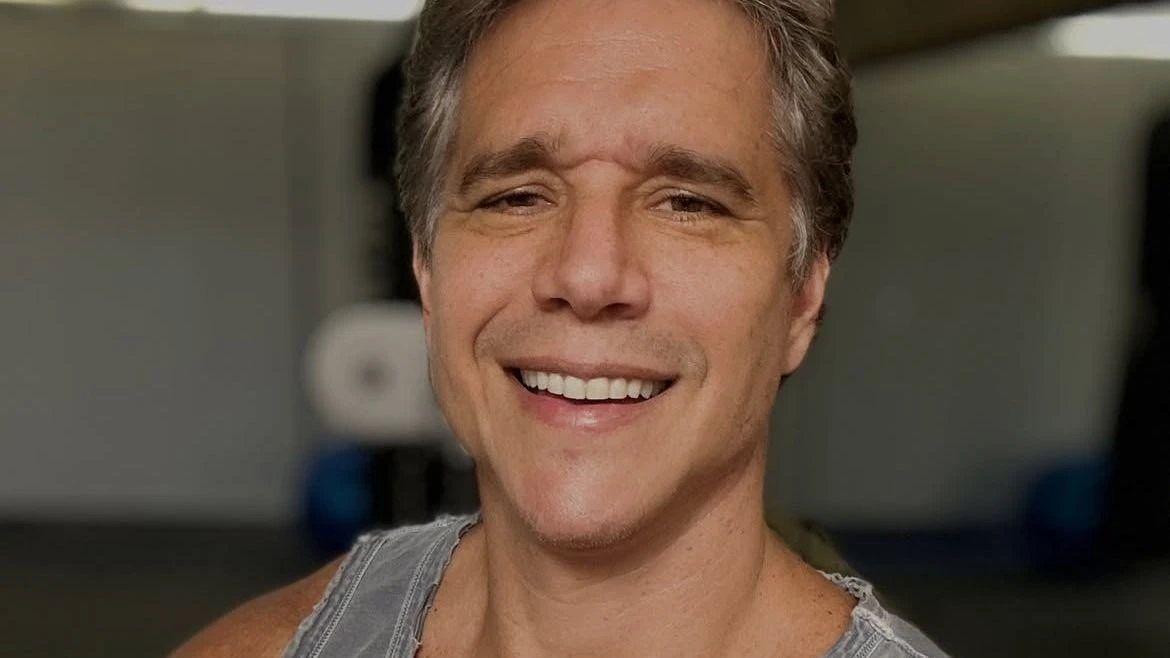 Marcio Garcia mostra antes e depois de filho ao completar 23 anos; veja