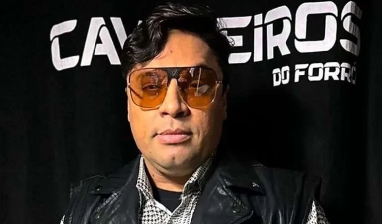 Morre Neto Araújo, ex-‘Cavaleiros do Forró’, aos 42 anos: forrozeiro potiguar foi encontrado sem vida pela esposa em casa; aos detalhes