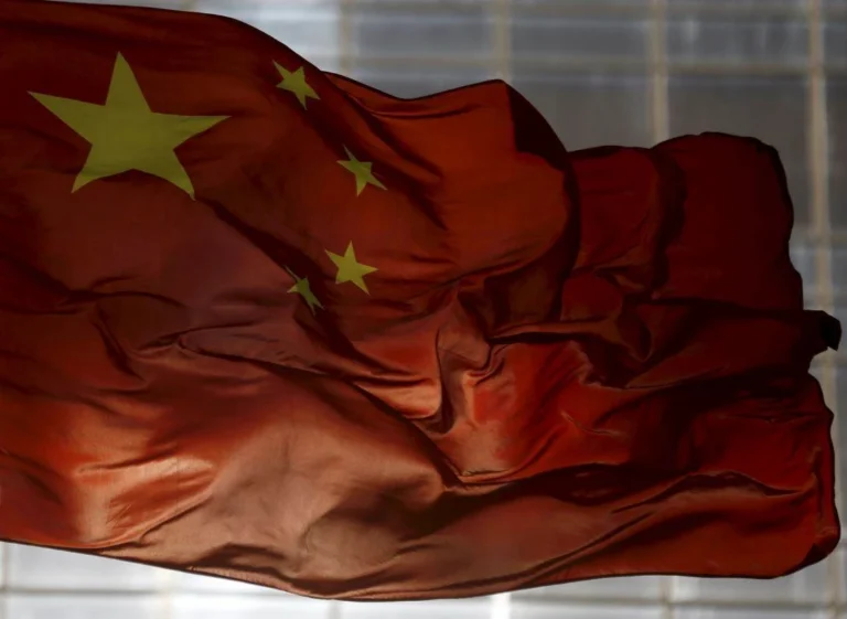 Incêndio em fábrica na China deixa ao menos 28 mortos, diz mídia estatal