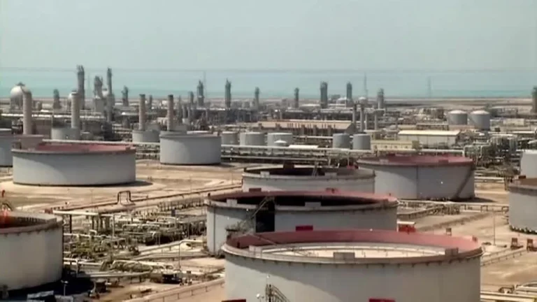 Análise: Arábia Saudita é arrastada para uma guerra que tentou evitar