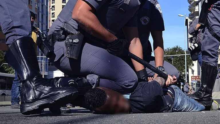 Letalidade policial cresce 5,4% no Brasil em 2025, diz Anuário da Segurança