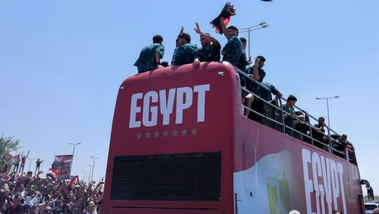 Empresário promete carros de luxo à delegação do Egito após Copa do Mundo
