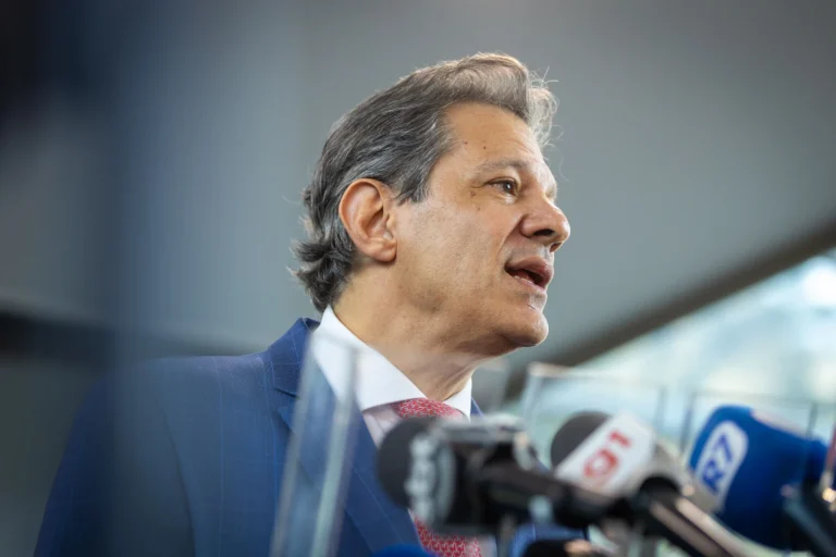 Em manifesto, PDT reafirma apoio a Lula e pede espaço em chapa de Haddad