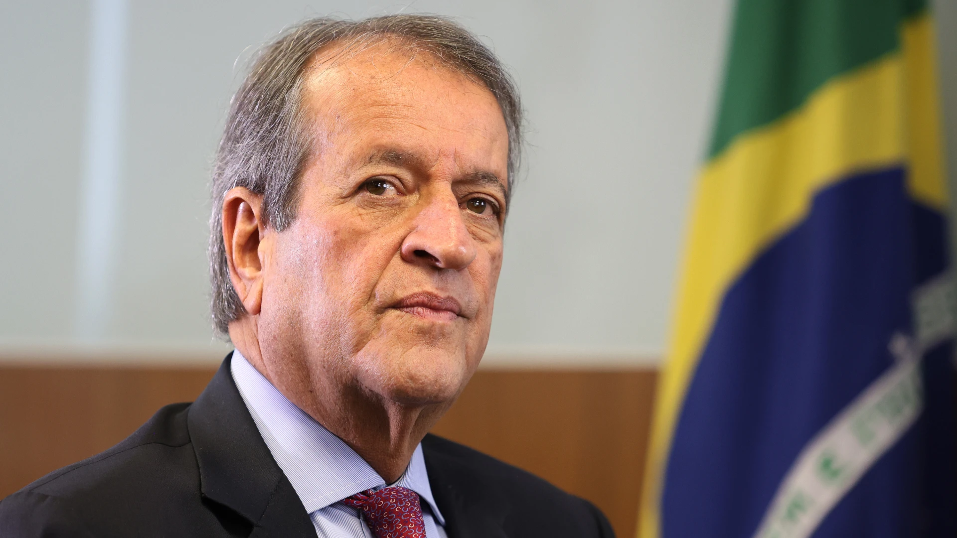Valdemar reclama de tarifaço de Trump: 