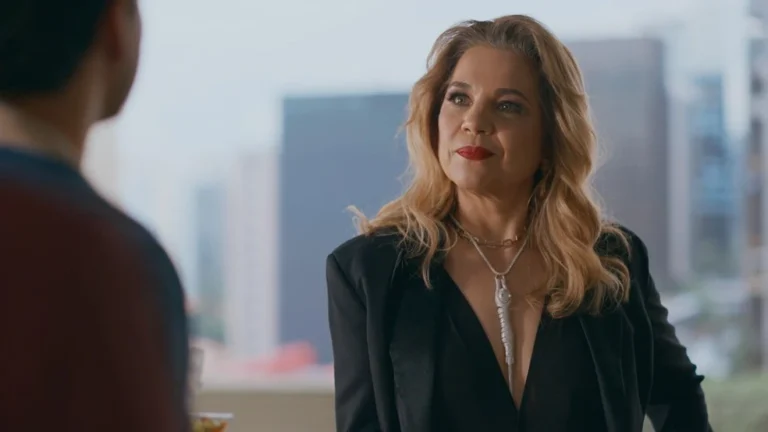 Quem Ama Cuida: Pilar derruba Tiago e coloca Ingrid como presidente da joalheria