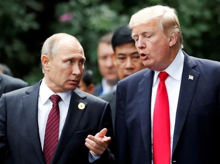 Em ligação, Trump oferece a Putin ajuda para solucionar guerra na Ucrânia