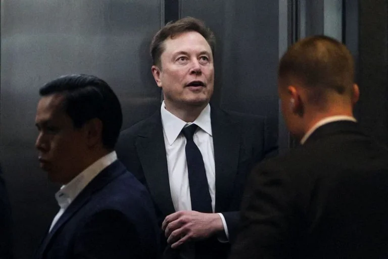 Musk diz que fará versão “historicamente precisa” de “A Odisseia” com IA