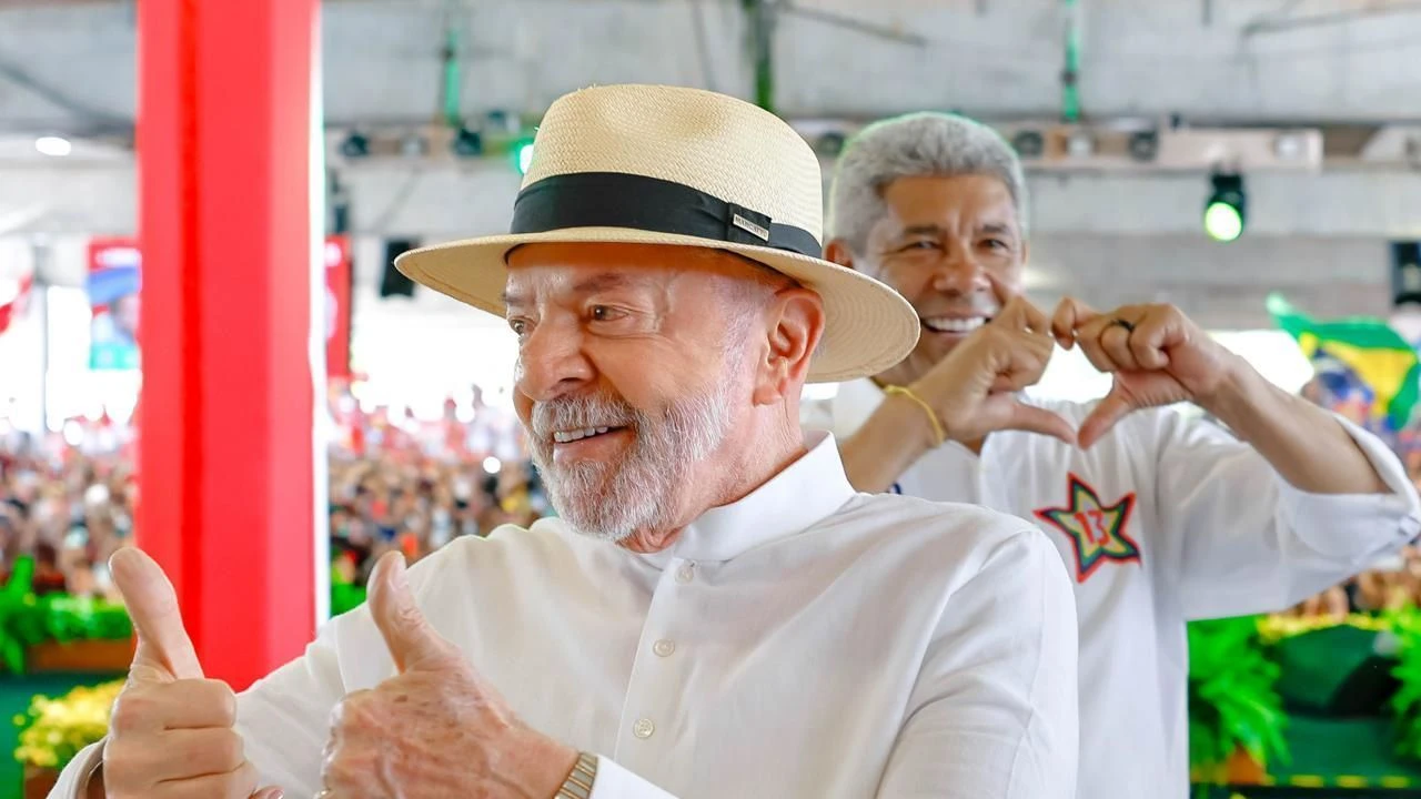 Lula troca Porto Alegre por Salvador após previsão de chuva no Sul