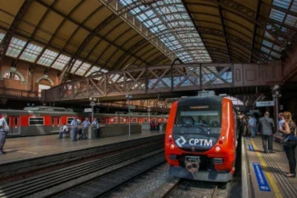 Ferroviários da CPTM mantêm greve e operação segue parcial em SP