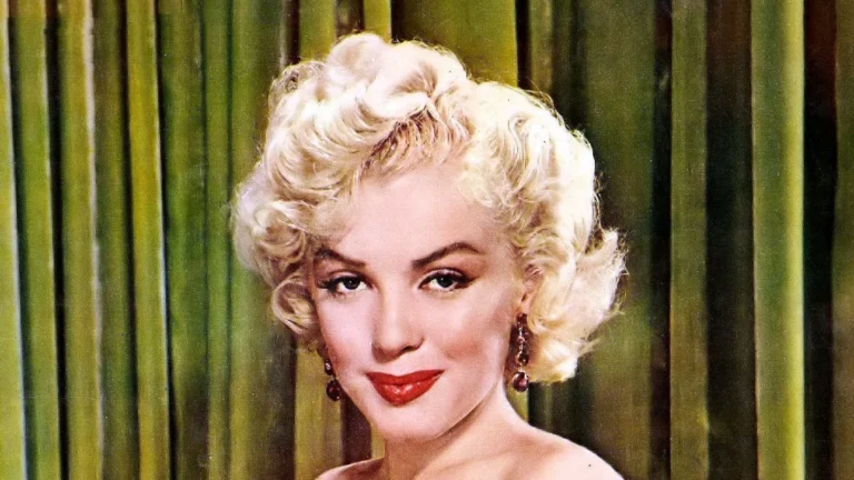 Marilyn Monroe ganha boneca Barbie em celebração aos 100 anos