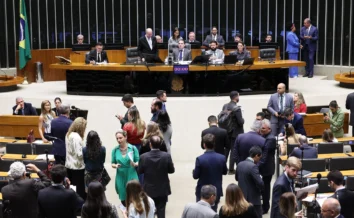 Deputados buscam governo para votar PLP dos Combustíveis na próxima semana