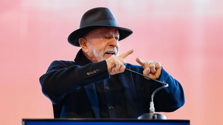Waack: Entorno da campanha de Lula espalha fábula de ajuste
