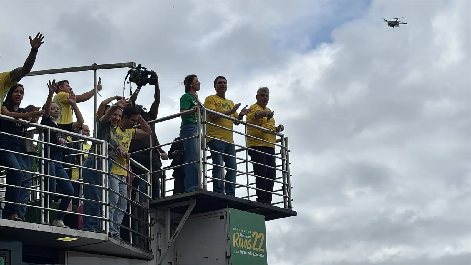 Flávio abre campanha com ataques a Lula, falas sobre corrupção e INSS