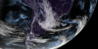 Ciclone extratropical na costa do Brasil põe estados em alerta de perigo