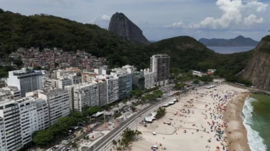 Menino baleado em ação na Mangueira fica cego mesmo após cirurgia no RJ