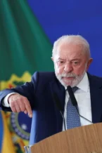 Após jantar, Lula avalia conferência com empresários em São Paulo