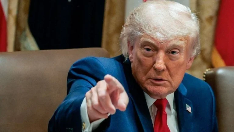 Trump ordena suspensão das negociações com Irã; Teerã nega diálogo direto