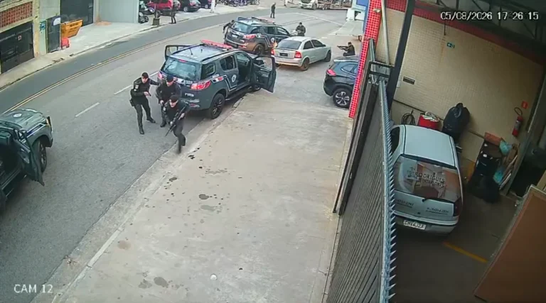 Um suspeito morre e dois são baleados após perseguição em SP