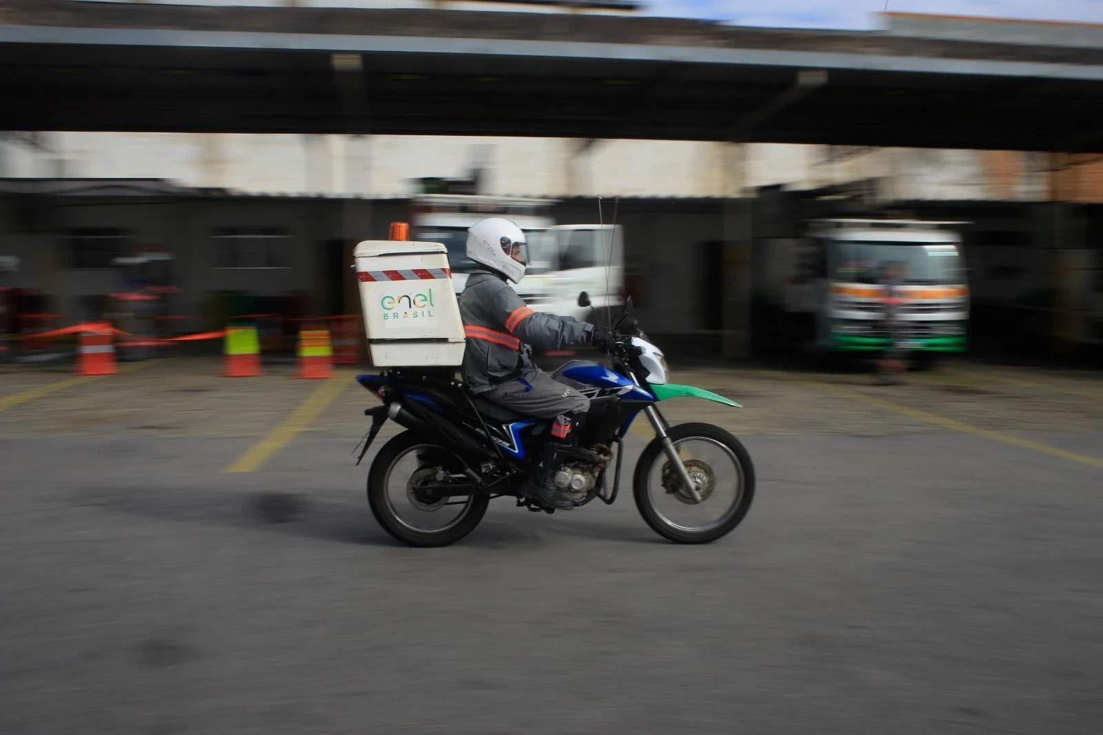 Sem acordo, governo decide deixar caducar MP dos motoboys em setembro