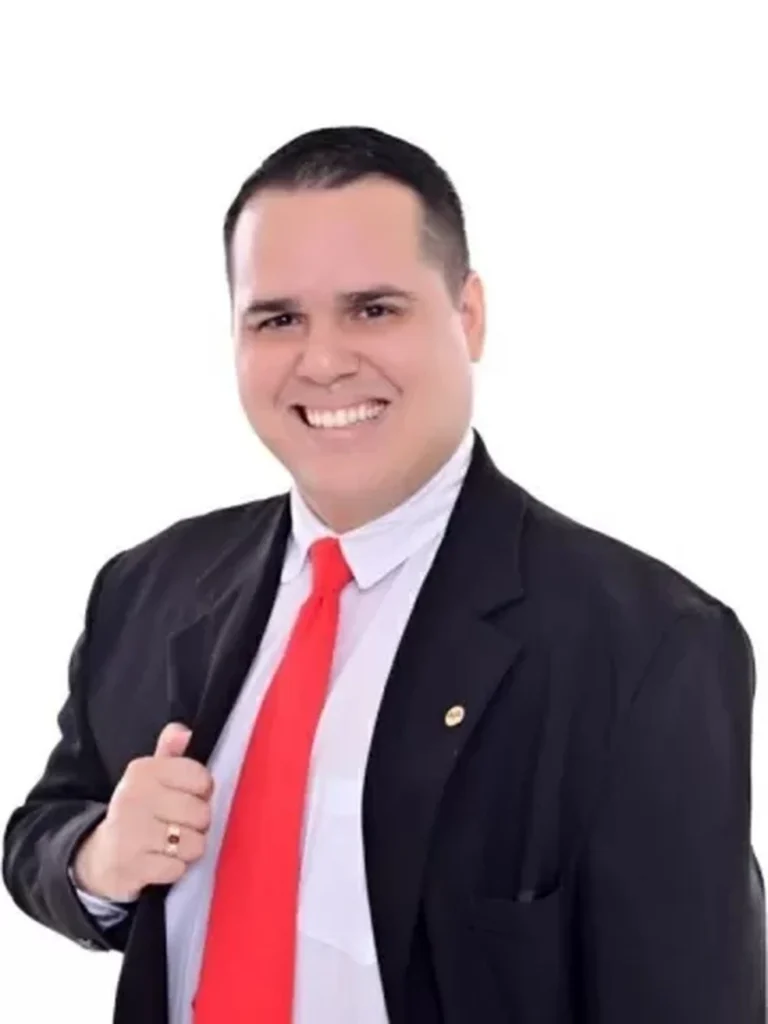 Polícia prende namorado de Isabelle Caracristi, universitária achada morta em pátio de condomínio em Fortaleza
