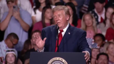 Trump volta a ameaçar anexar o Canadá: 