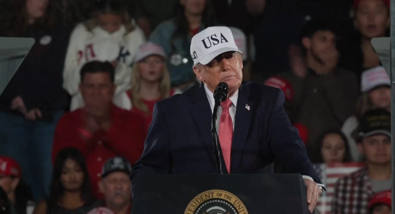 Trump chama Obama de “muito incompetente” após críticas