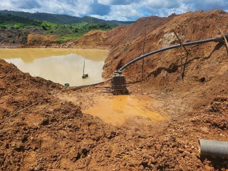 Análise: Ouro ilegal ameaça agenda de minerais estratégicos