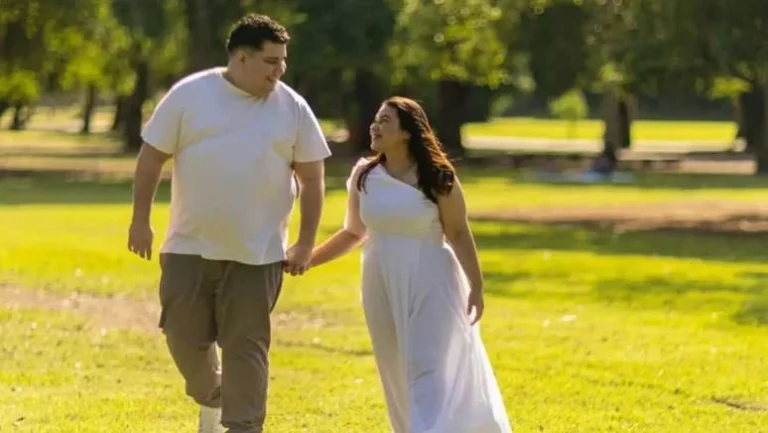 Morre o youtuber Dedeco, um mês após casamento e anunciar que seria pai