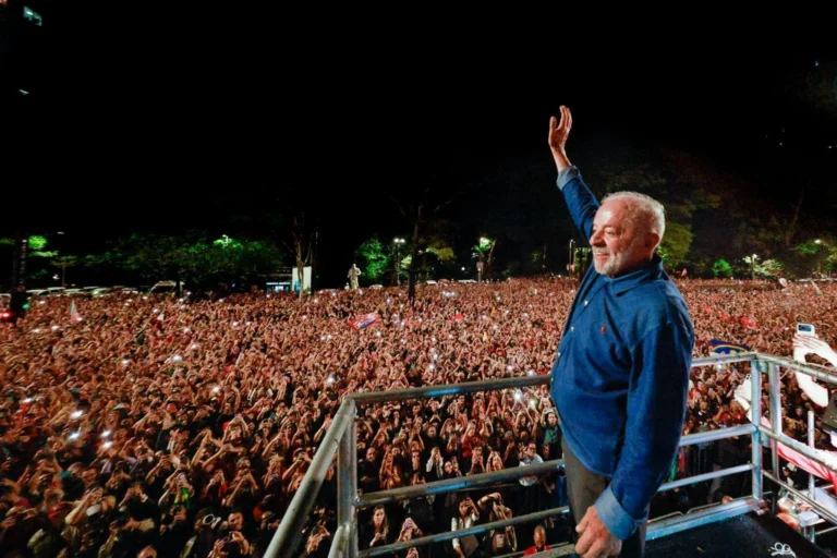 Lula cita Deus 12 vezes após vitória em 2026; recorde segue sendo 2022