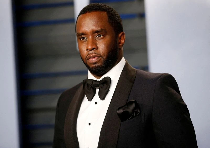 Diddy sofre lesão na cabeça ao brigar com traficante em prisão, diz site