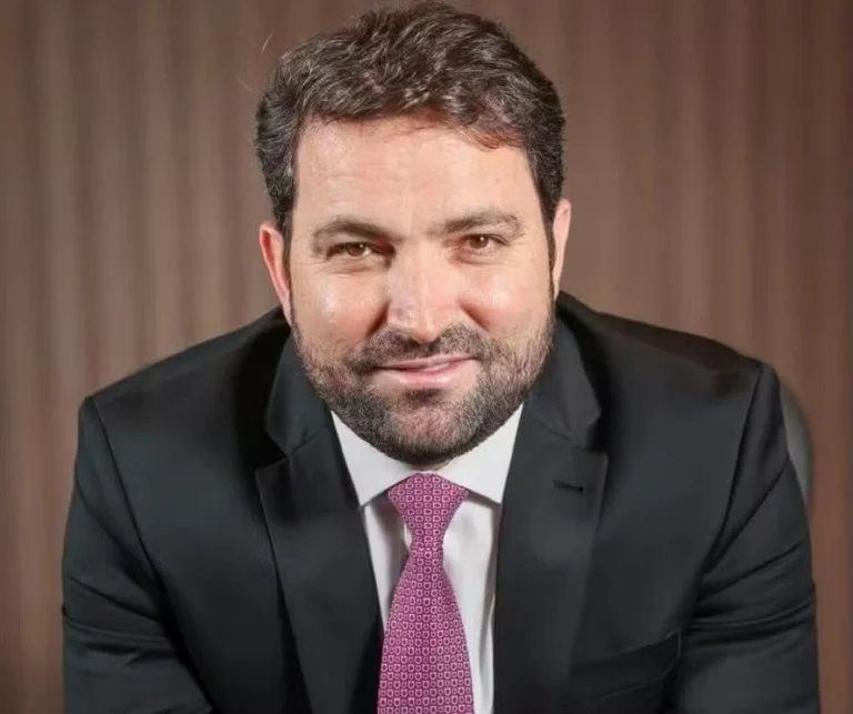 Advogado amigo de Flávio movimentou R$ 5 bi em bets em 2025, diz Fazenda
